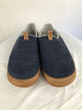 OluKai Men's Mahana Quilted Slippers Trench Blue Soft Cotton Jersey Terry Lined